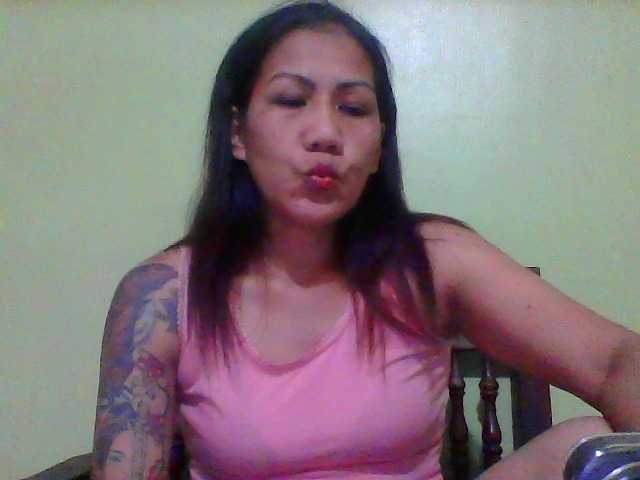 Rarra's BongaCams show and profile