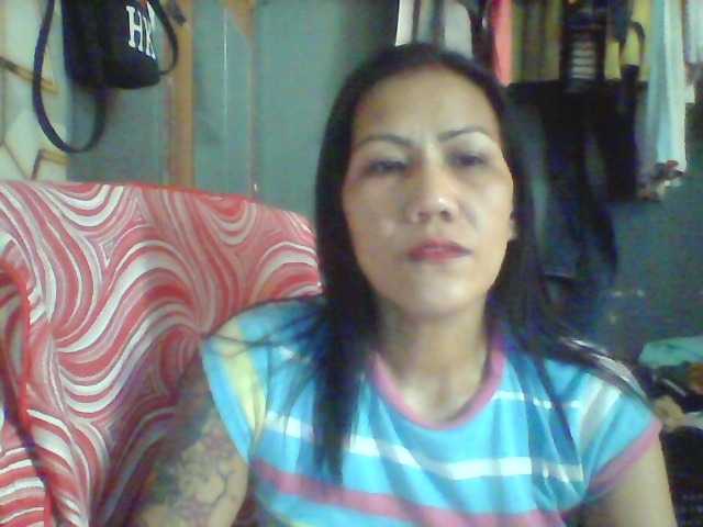 Rarra's BongaCams show and profile