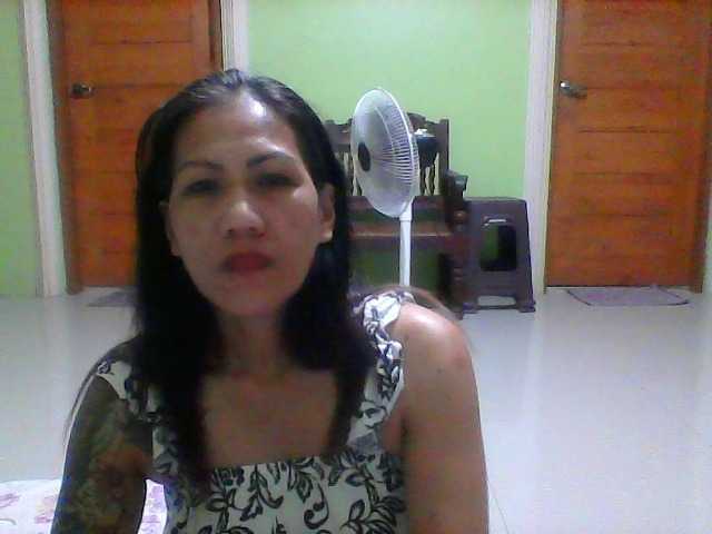 Rarra's BongaCams show and profile