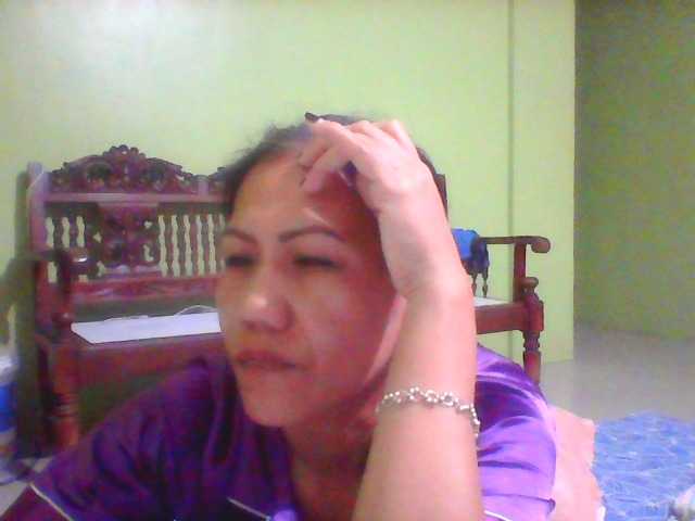 Rarra's BongaCams show and profile