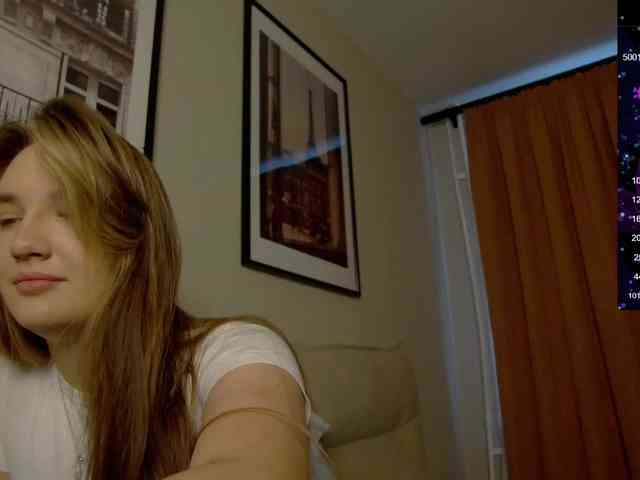 Holly_Molii webcam