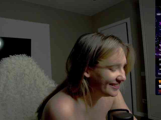 Holly_Molii webcam