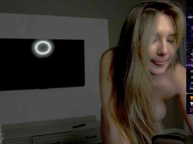 Holly_Molii webcam