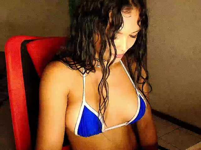 Mommyjeva's BongaCams show and profile