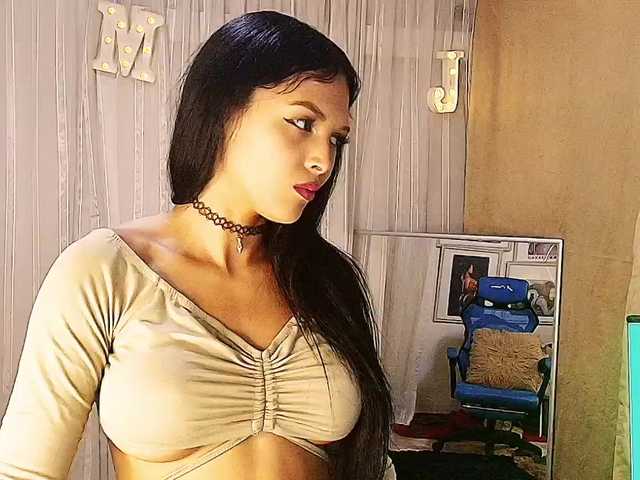 Fruitt webcam bongacams model stream image