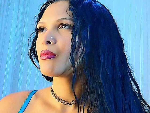 Mommyjeva's BongaCams show and profile