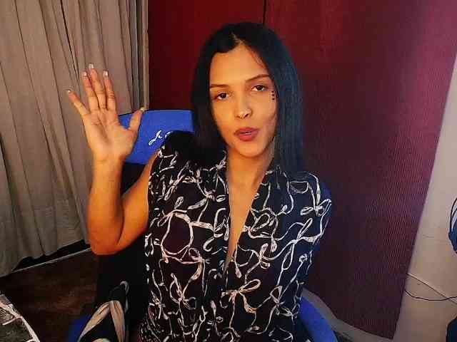 MommyJeva webcam