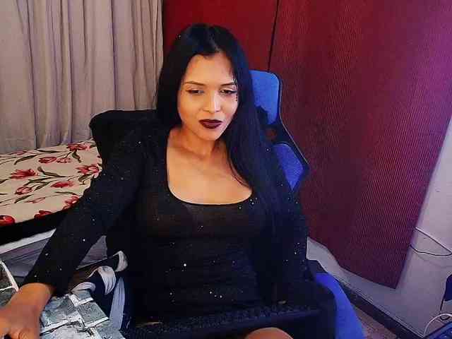 MommyJeva webcam