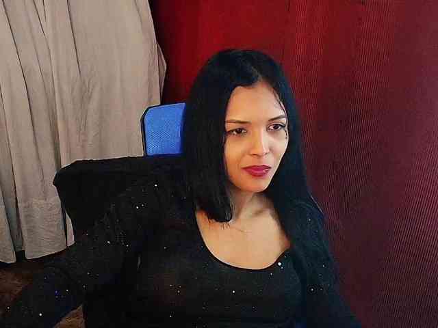 MommyJeva webcam