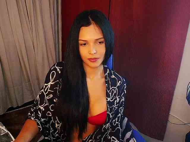 MommyJeva webcam
