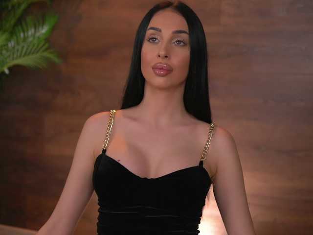 KairaAndrews's BongaCams show and profile