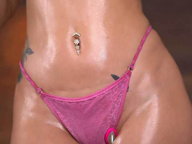 KairaAndrews's BongaCams show and profile