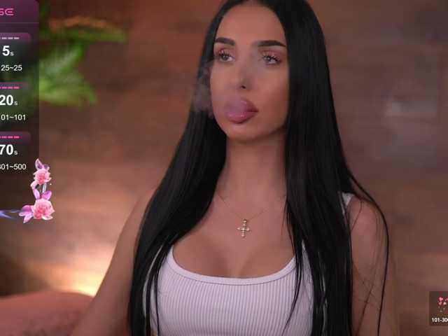 Sex chat gratuit in direct cu KairaAndrews pe BongaCams