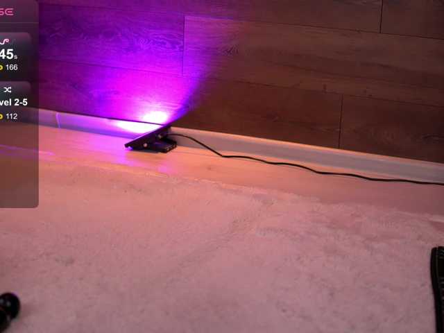 KairaAndrews's BongaCams show and profile