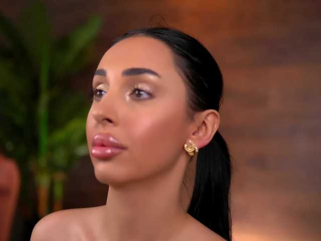 KairaAndrews's BongaCams show and profile