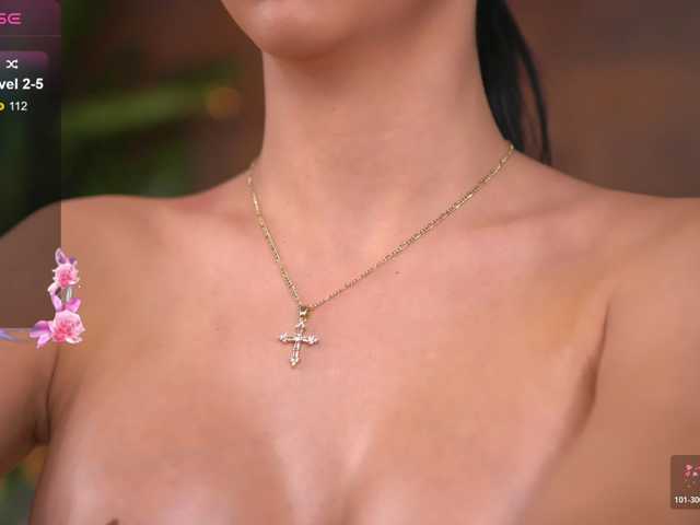 Sex chat gratuit in direct cu KairaAndrews pe BongaCams