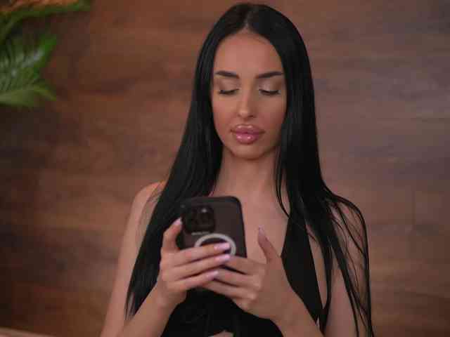 KairaAndrews Live Webcam on BongaCams