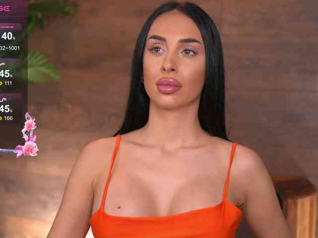 KairaAndrews Live Webcam on BongaCams