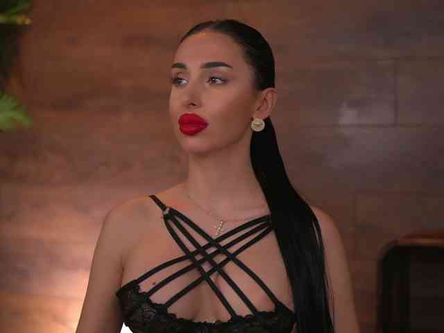 KairaAndrews Live Webcam on {site_name}