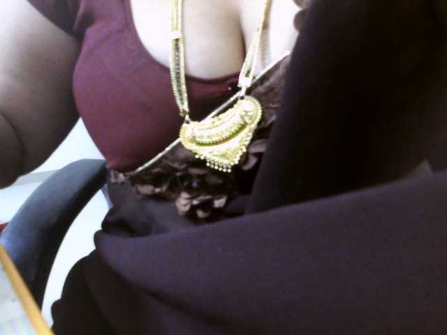 hotpavitra's BongaCams show and profile