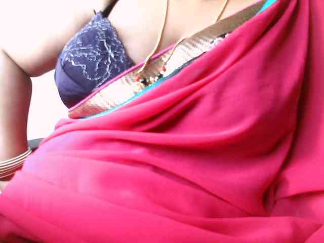 hotpavitra Live Webcam on BongaCams