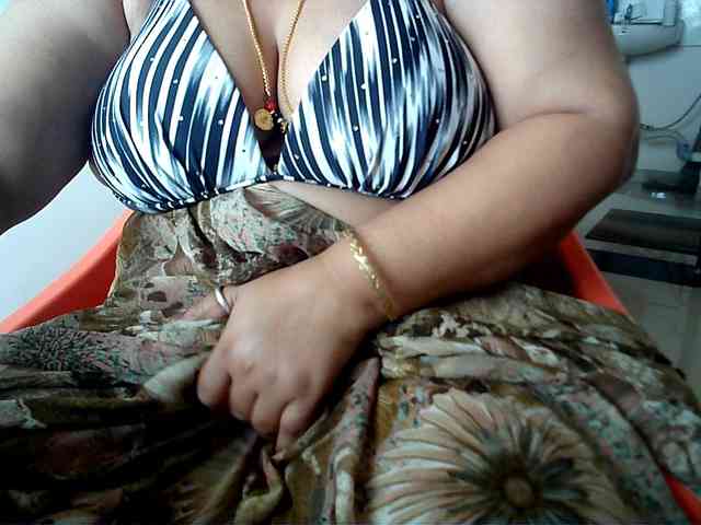hotpavitra webcam