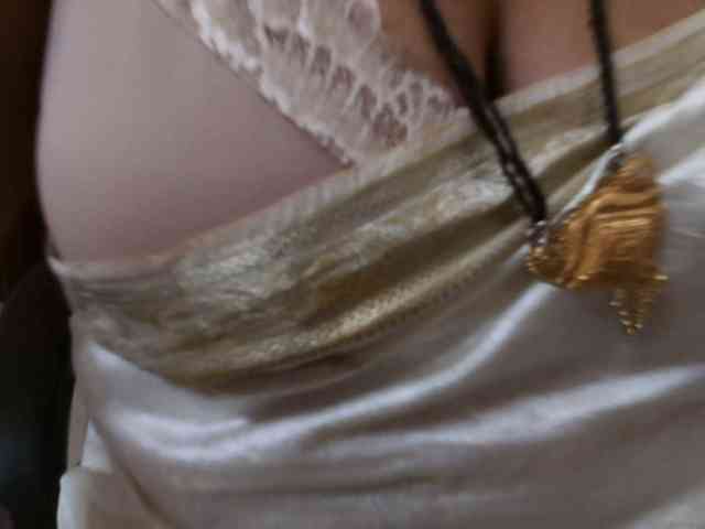 hotpavitra Live Webcam on BongaCams