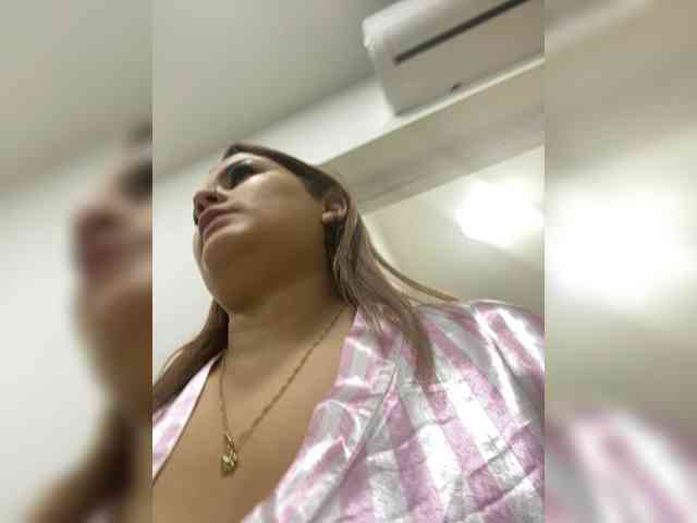 LindayTaylor webcam