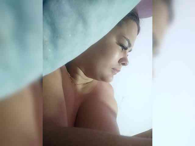 LindayTaylor webcam