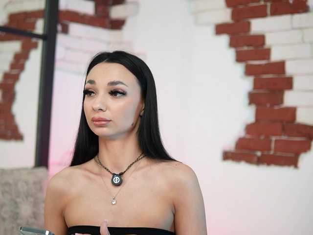 MaraJolie's BongaCams show and profile