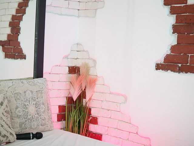 MaraJolie's BongaCams show and profile