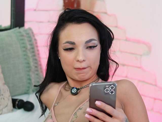 MaraJolie's BongaCams show and profile