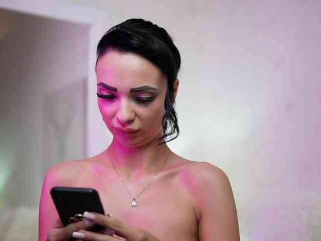 MaraJolie webcam