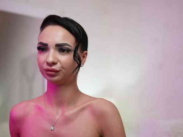 nude cam MaraJolie