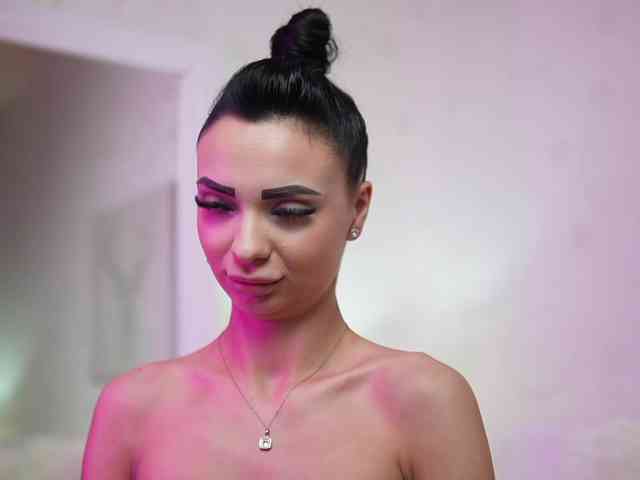 MaraJolie webcam