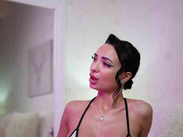 MaraJolie webcam