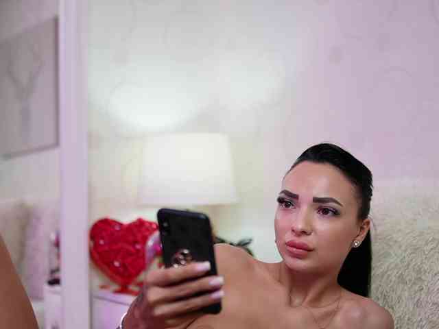 MaraJolie webcam