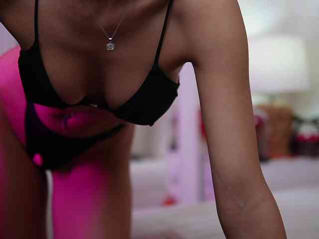 MaraJolie webcam