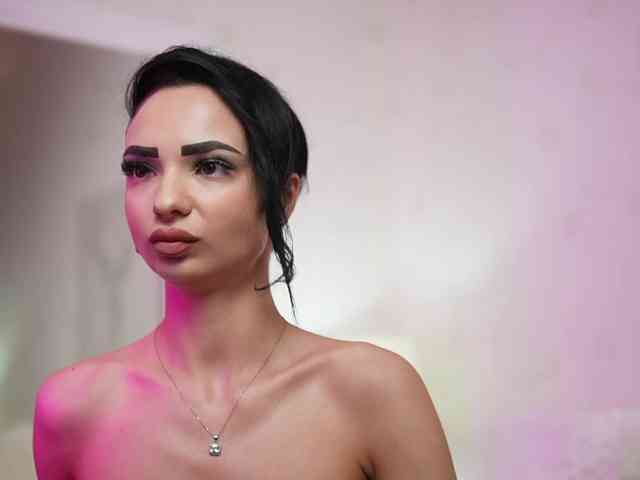 MaraJolie webcam