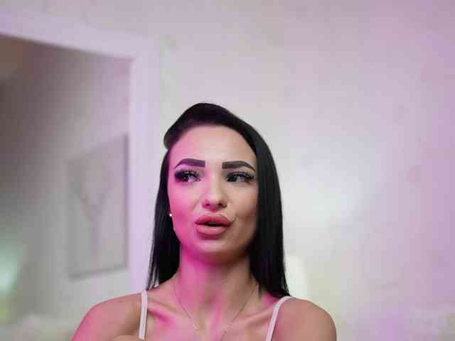 MaraJolie webcam
