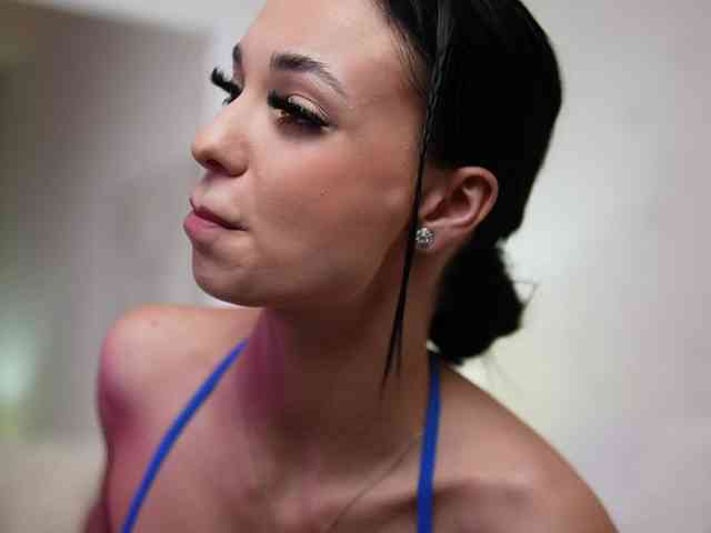 MaraJolie webcam