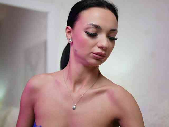 MaraJolie webcam