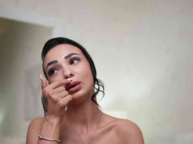 MaraJolie webcam