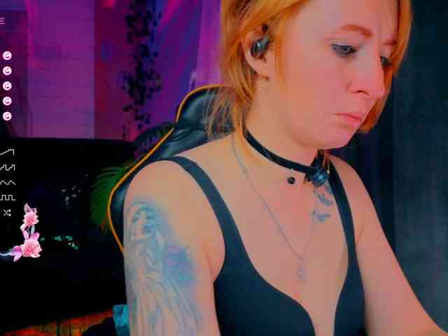 Angel_Eyes webcam