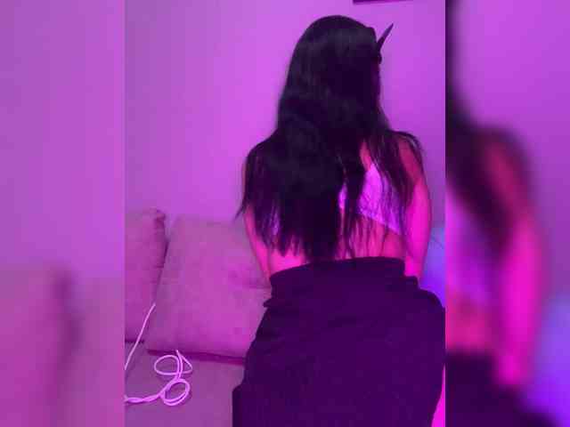 XOXO777SEX webcam