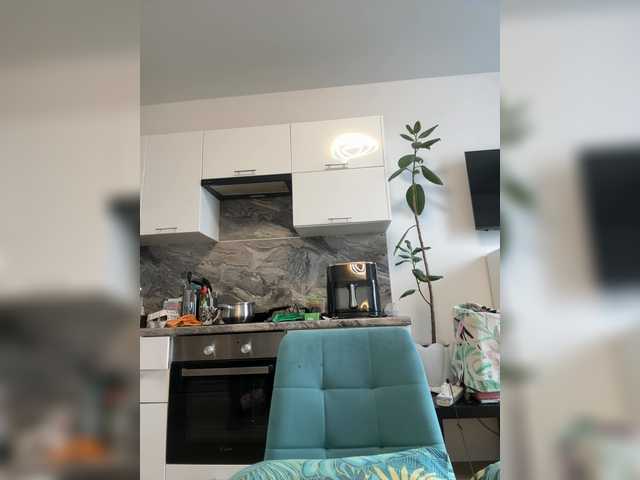 Uliae's BongaCams show and profile