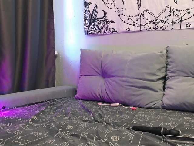 SarahSam's BongaCams show and profile