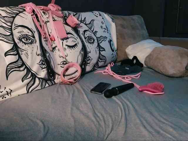 SarahSam webcam