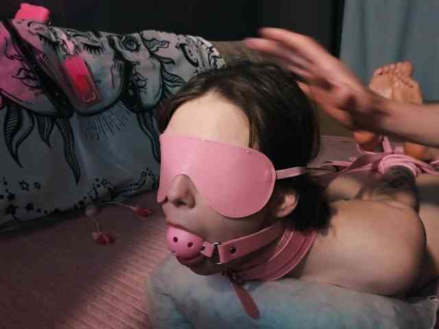 SarahSam webcam