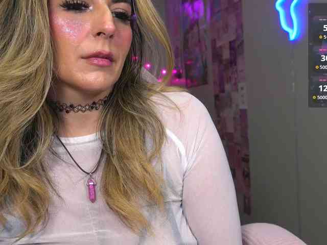 UwUKalieRxUwU webcam